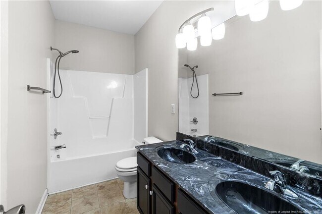 Building Photo - 31 Craven Ct