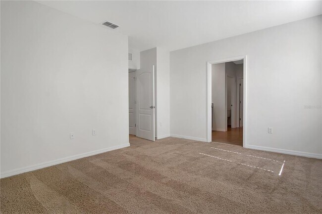 Building Photo - 736 Brooklet Dr