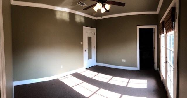 Building Photo - 888 S Kenilworth Pky