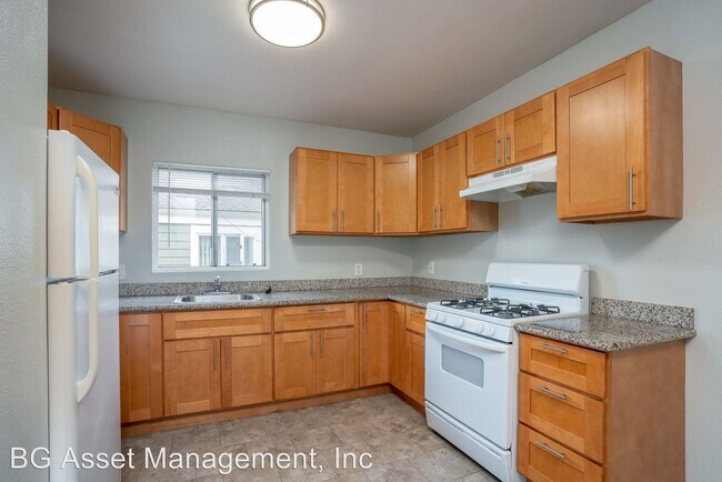 Building Photo - 1525 Alcatraz Ave