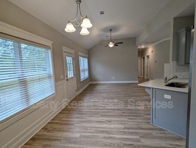 Building Photo - 172 Taylors Crk Dr