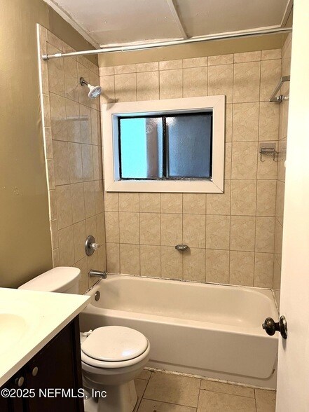 Building Photo - 5219 Westchase Ct