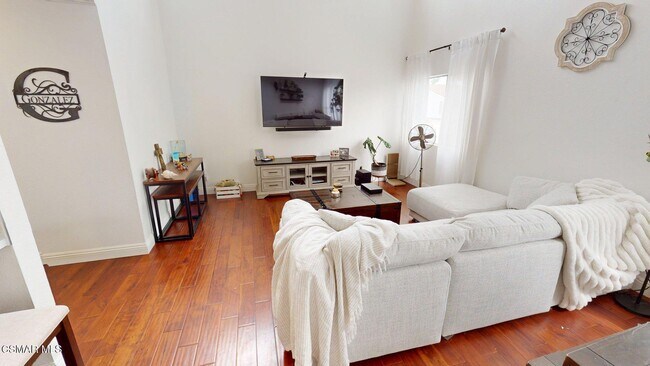 Building Photo - 5123 Longfellow Way