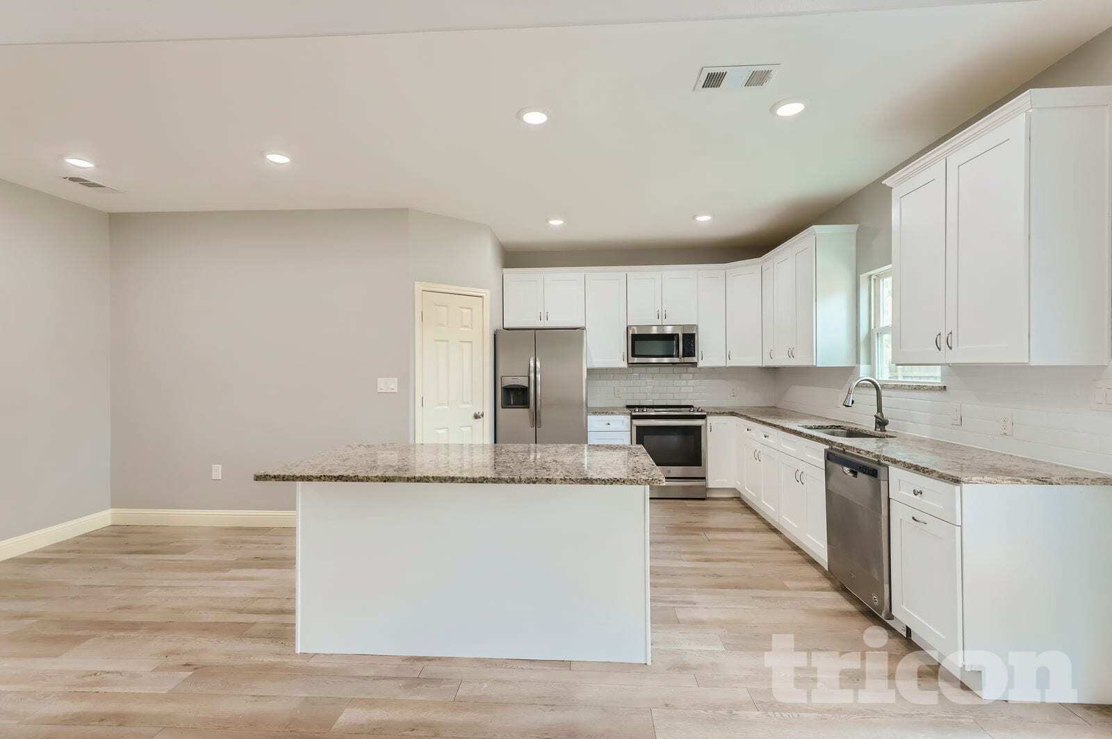 Building Photo - 5617 Kerry Ln