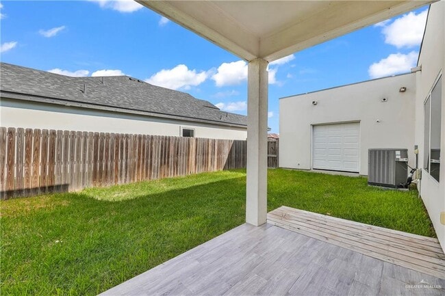 Building Photo - 23 Providence Ave