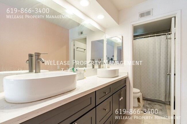 Building Photo - 2061 Haller St