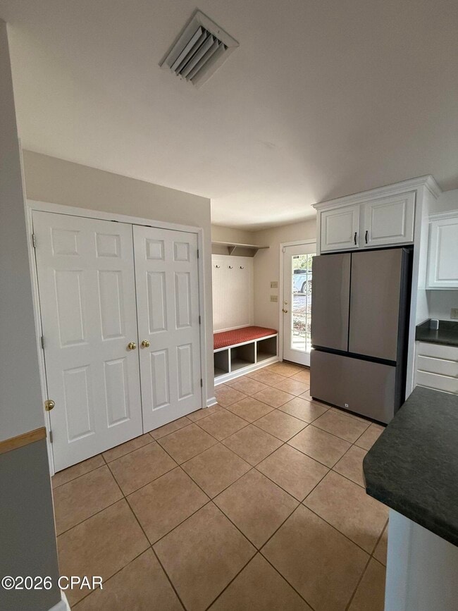 Building Photo - 3158 Lucas Lake Rd