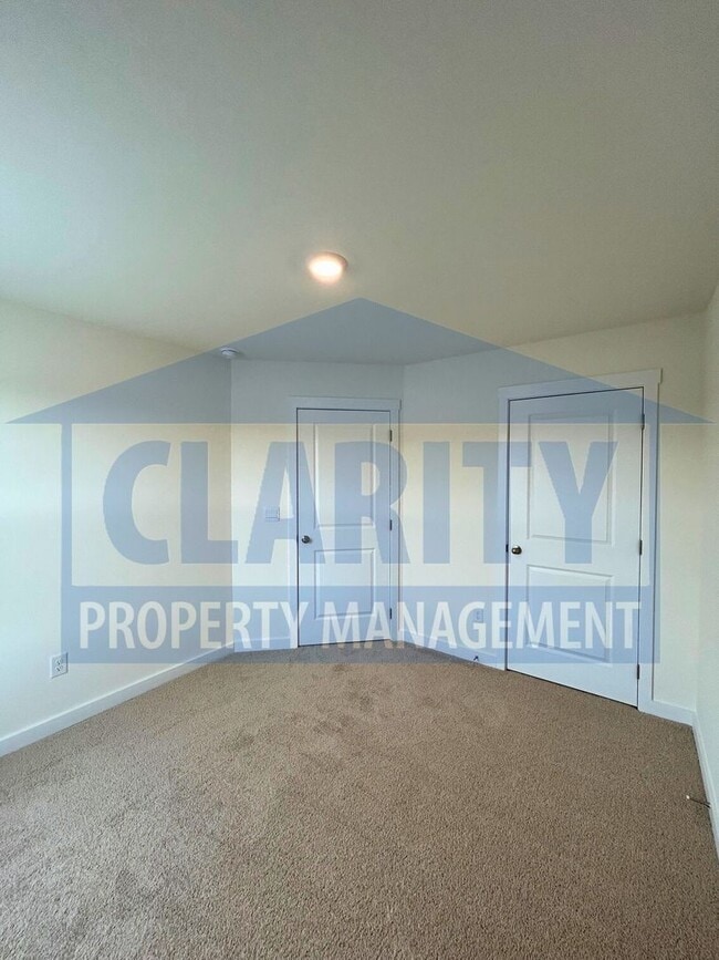 Building Photo - Newly built three bedroom townhome!