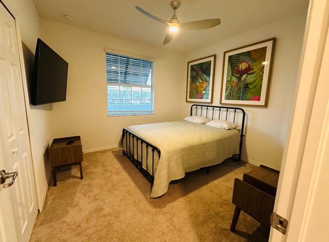 Building Photo - 43040 Greenway Blvd