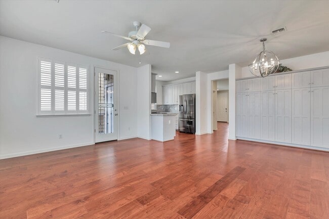 Building Photo - 5175 Trinity Park Dr