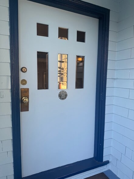 Building Photo - 28 Croxton Ave