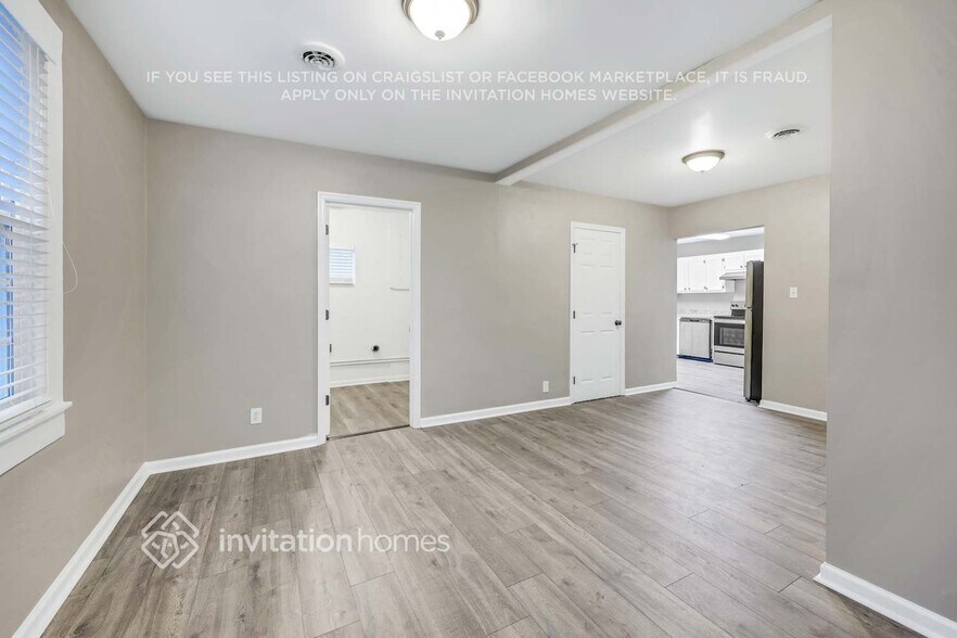 Building Photo - 337 Moncrief Ave