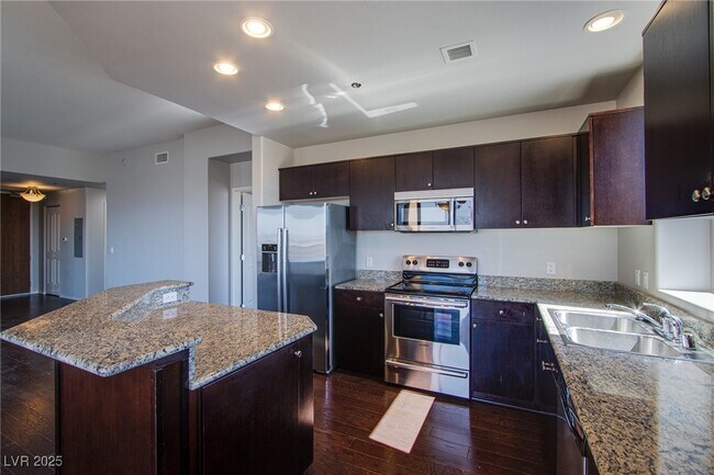 Building Photo - 8255 S Las Vegas Blvd