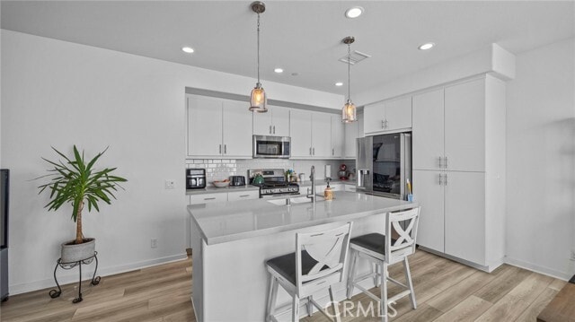 Building Photo - 16282 Meadowhouse Ave