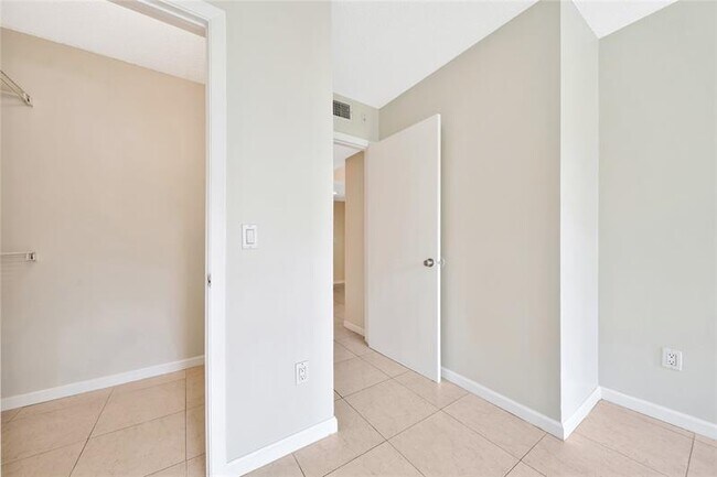 Building Photo - 4521 W McNab Rd