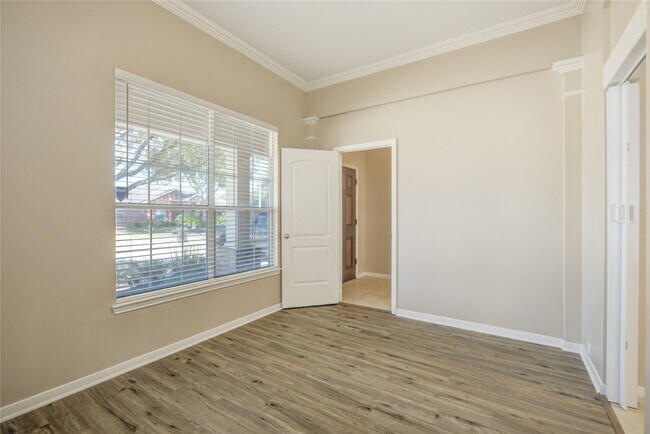 Building Photo - 17231 Hollow Sands Ct