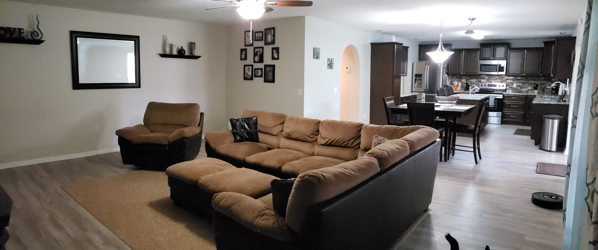 Family room kitchen area - 76550 Longleaf Loop