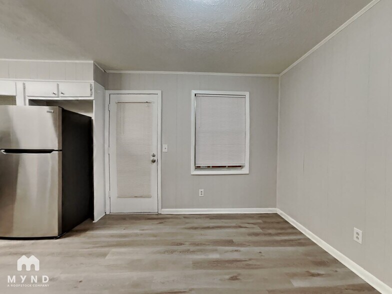 Building Photo - 255 Bellwood Ln