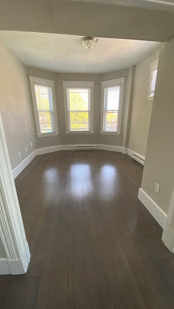 Building Photo - Spacious 3 Bedroom in Chelsea