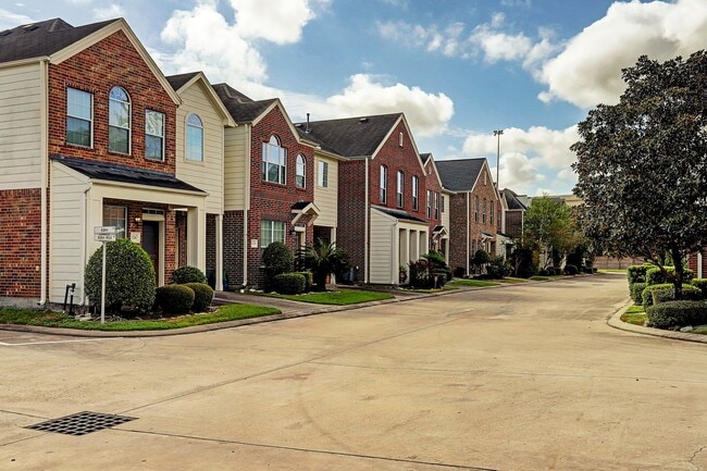 Building Photo - 1765 Aden Mist Dr