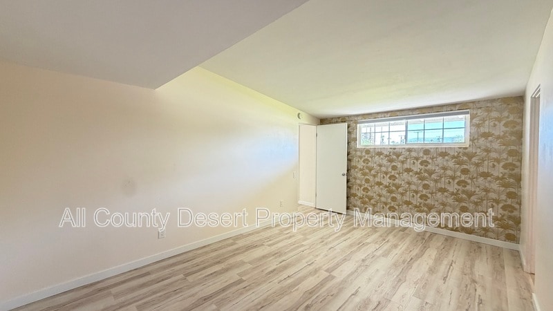 Building Photo - 74069 Velardo Dr