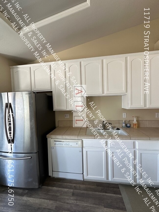 Building Photo - 11719 Stratosphere Ave