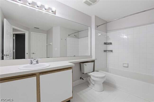 Building Photo - 6321 Aragon Way