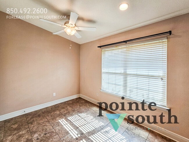 Building Photo - 6305 Parakeet Trail