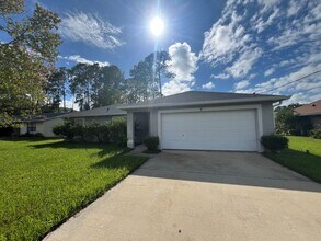 Building Photo - Super Cute 3 Bedroom 2 Bath in Great Locat...