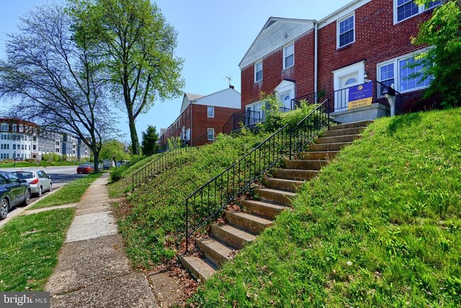 Building Photo - 938 Fairmount Ave