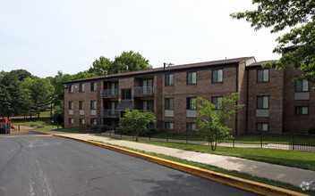 Building Photo - Central Gardens I