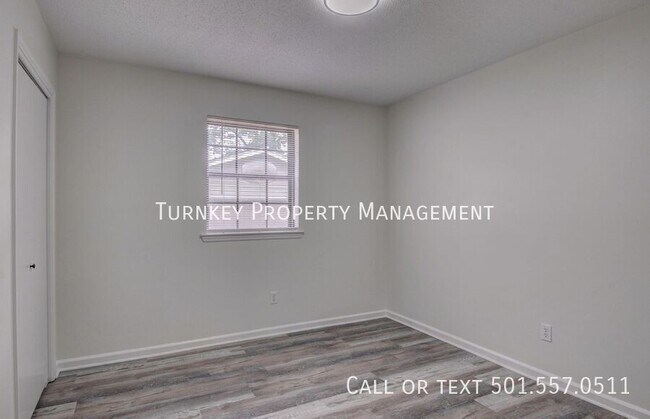 Building Photo - 1605 Pickering Dr