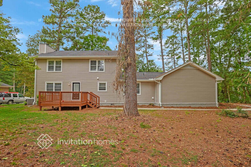 Building Photo - 440 Arbor Ridge Dr