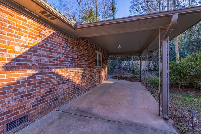 Building Photo - 4A Heritage Ct