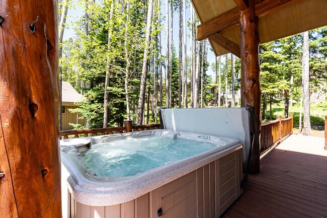 Building Photo - 4 Full Moon Rd