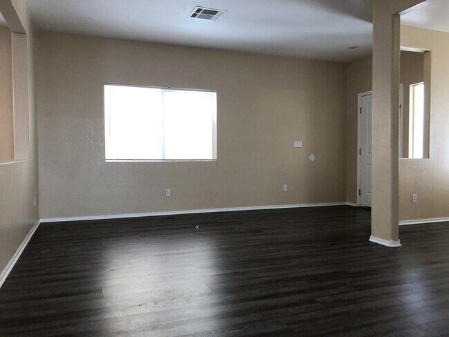 Building Photo - 1204 E Malibu Sands Ave