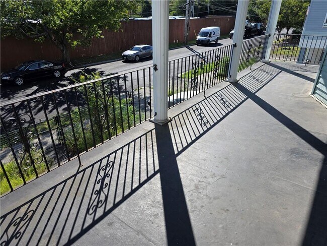 Building Photo - 27 Longfellow Terrace