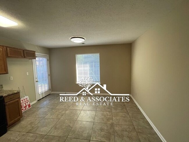 Building Photo - Cordova Home with GRANITE Counter Tops & Located on Corner Lot!