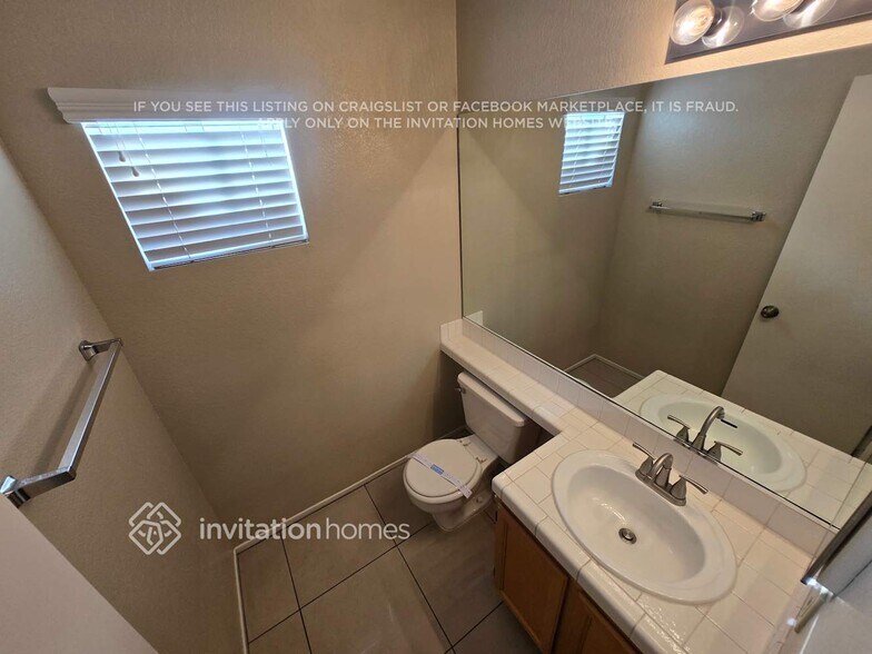 Building Photo - 1862 Vista Del Oso Way