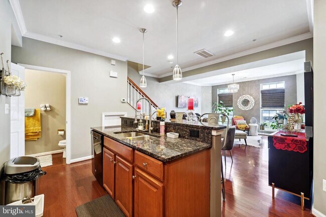 Building Photo - 910 Hall Station Dr