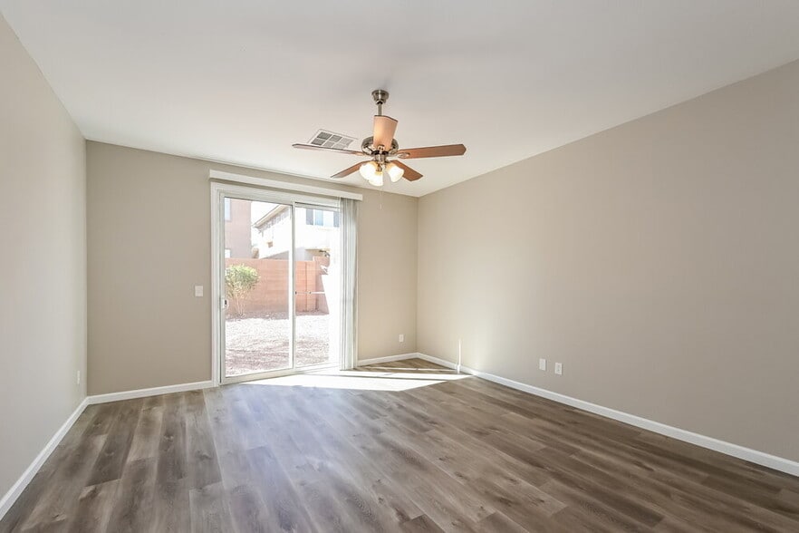 Building Photo - 10435 Romoco Ct