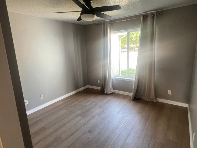 Building Photo - Updated Condo with Water view - Available ...