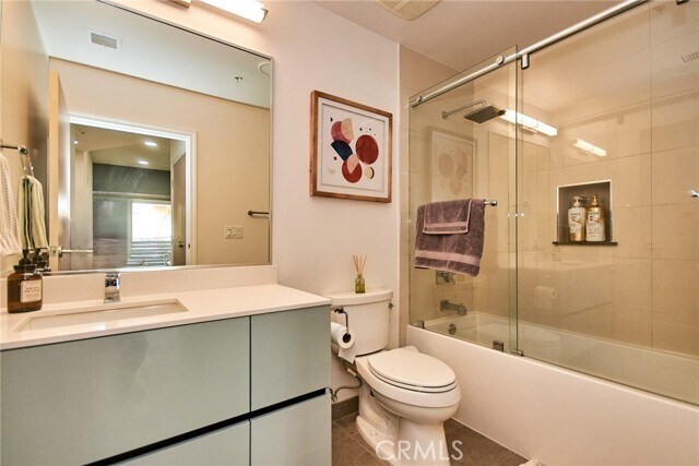 Building Photo - 820 S Wilton Pl