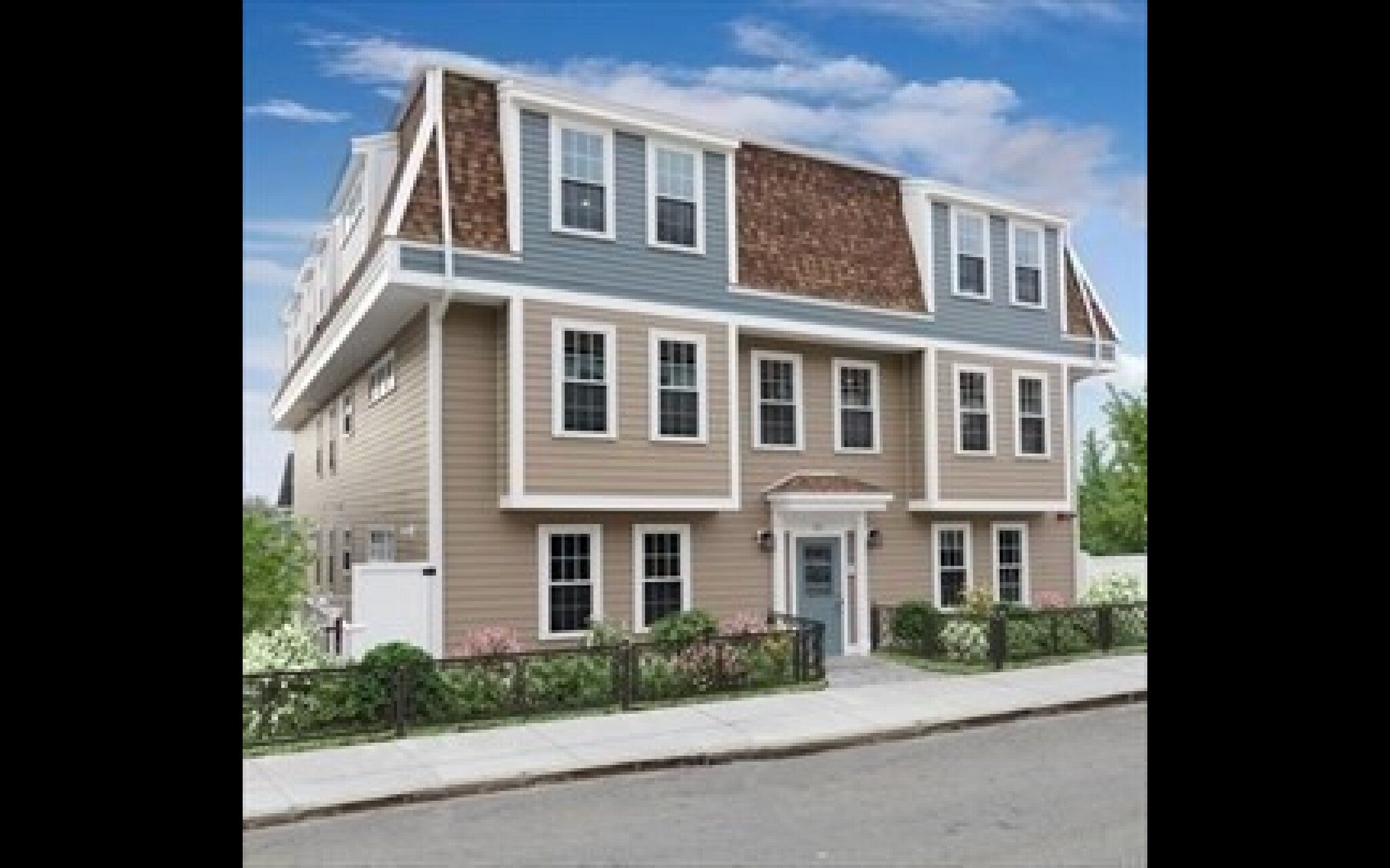 Building Photo - 49 Leyden St