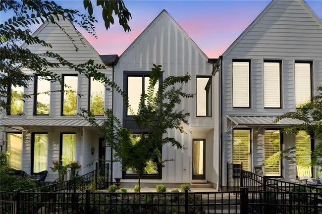 Building Photo - 104 Pearl St