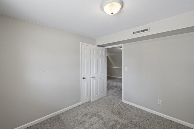 Building Photo - 1033 Turley Dr