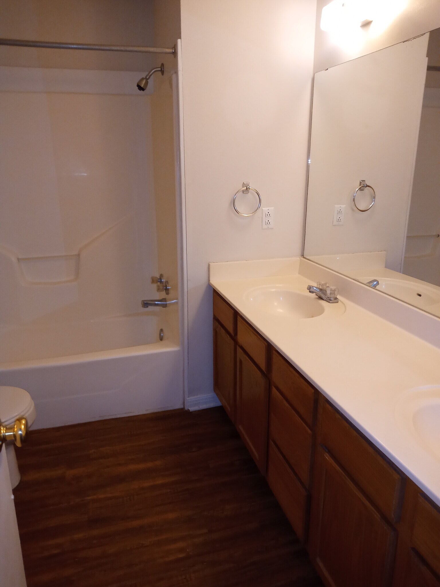 Building Photo - 1210 webhollow Cir