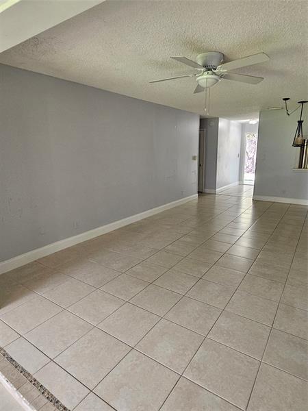 Building Photo - 1140 NW 85th Ave