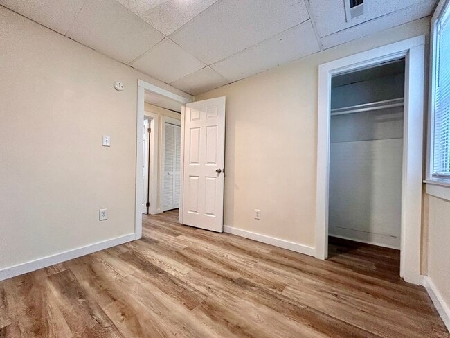 Building Photo - 1123 Pine St