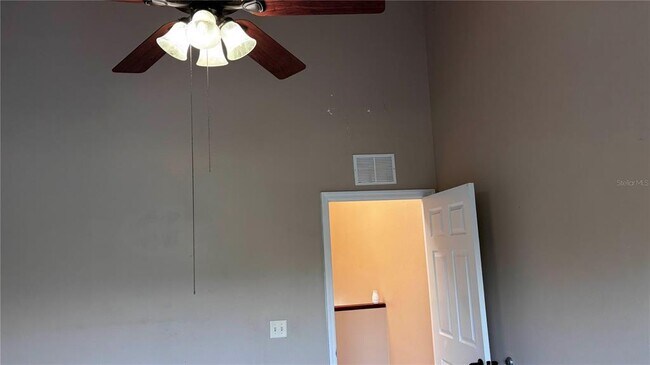 Building Photo - 9410 Citrus Glen Pl